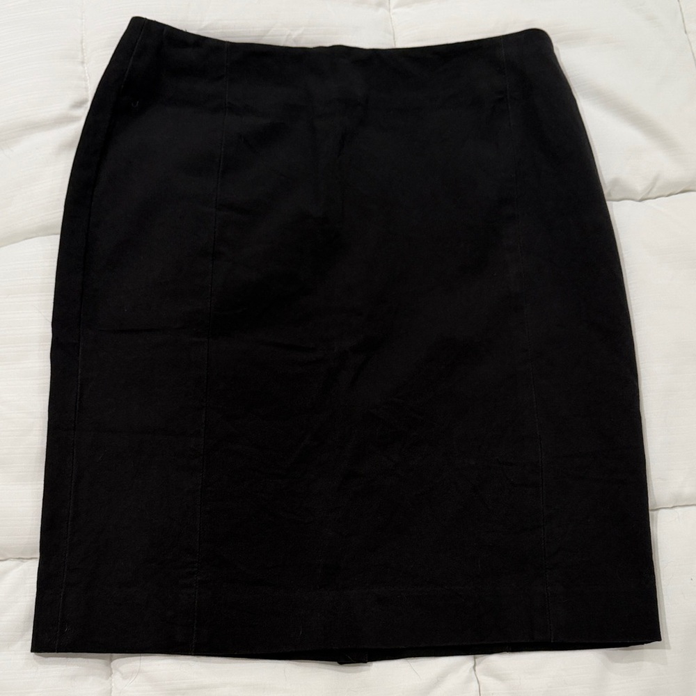 Banana Republic Black Pencil Skirt — Sleek Office Staple